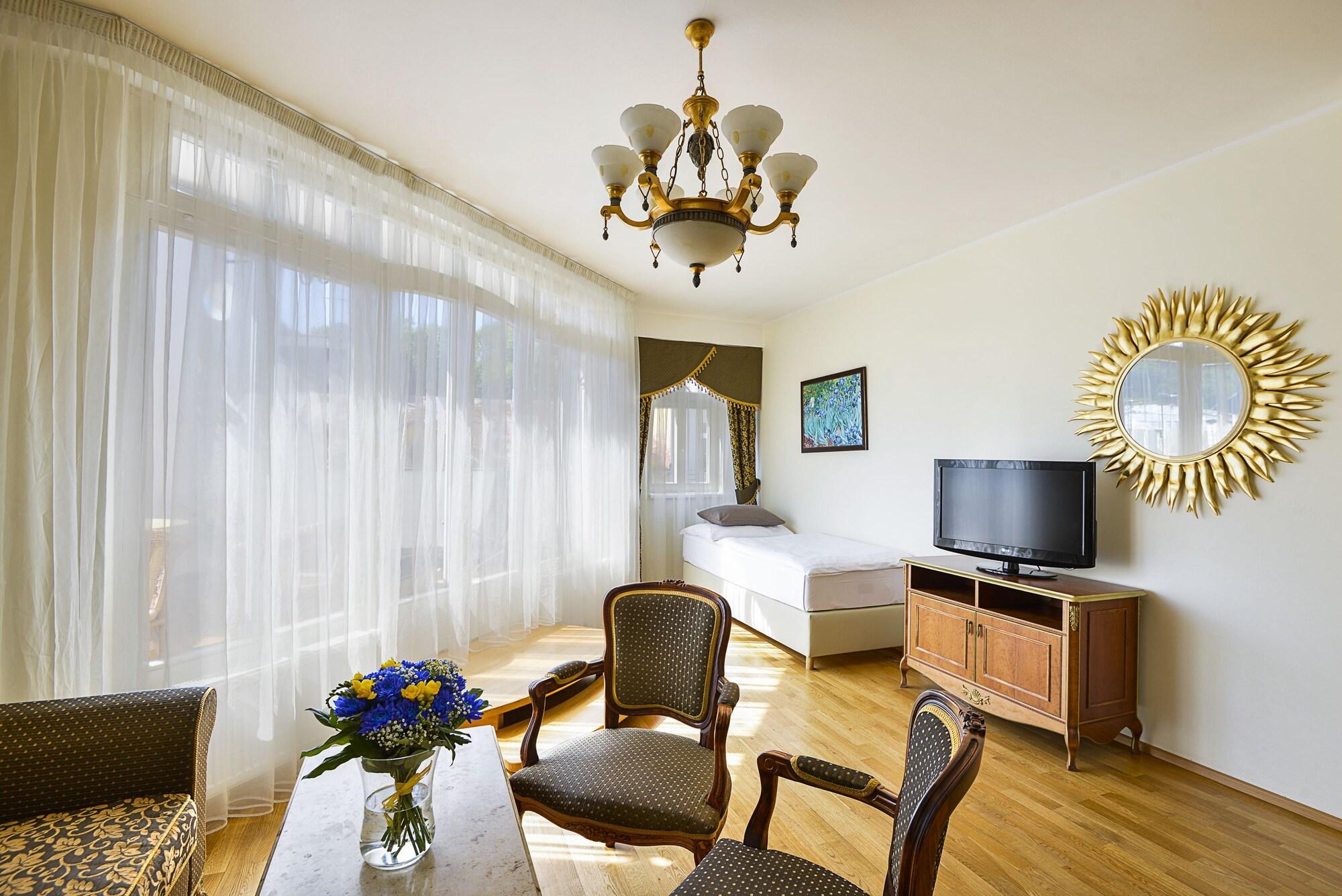 Residence Romanza 마리안스케 라즈네 외부 사진