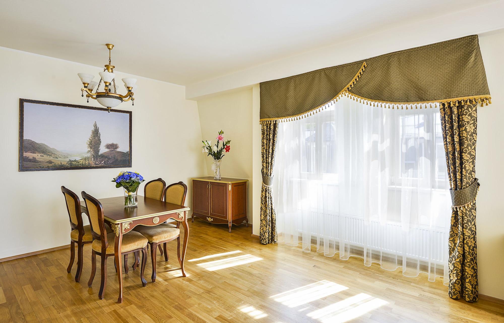 Residence Romanza 마리안스케 라즈네 외부 사진